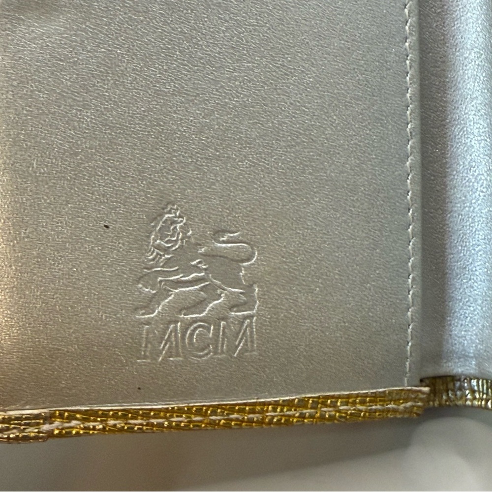 💎GUARANTEED AUTHENTIC MCM COMPACT WALLET 💎 - Picture 11 of 16